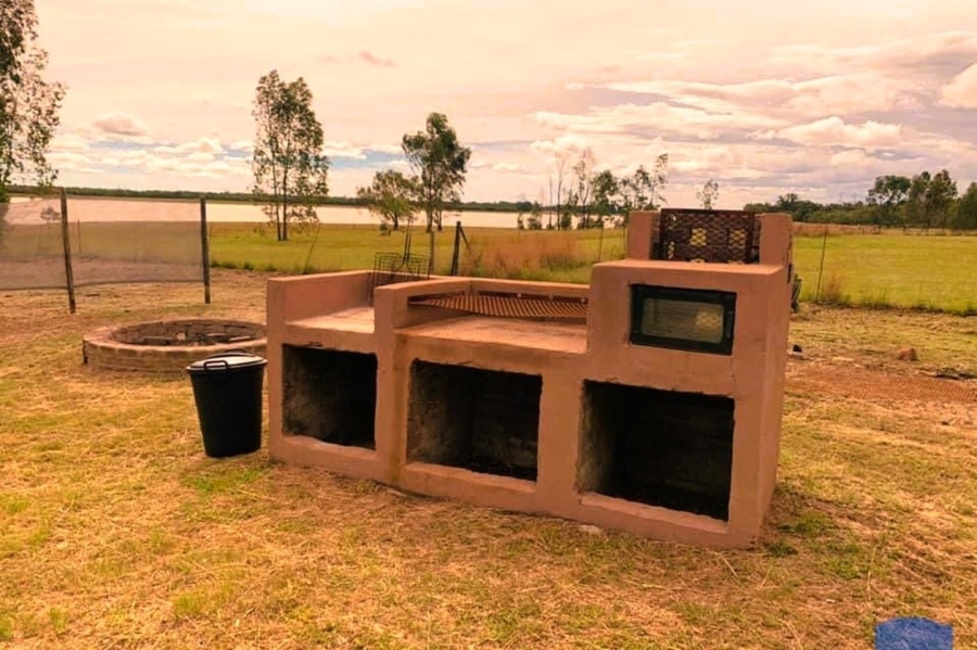 0 Bedroom Property for Sale in Oranjeville Free State